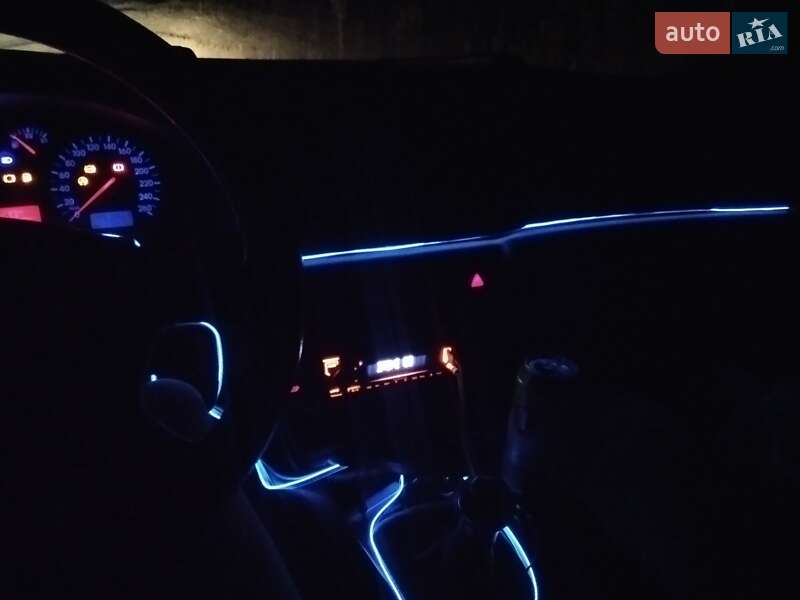 Универсал Volkswagen Passat 2000 в Костополе