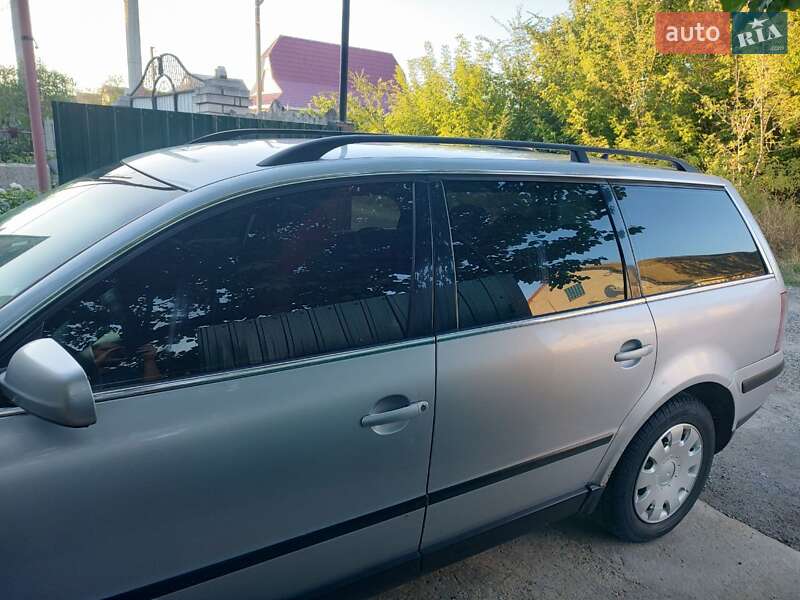 Универсал Volkswagen Passat 2001 в Любашевке