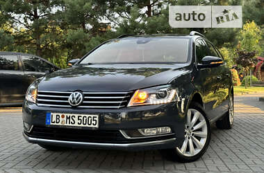 Универсал Volkswagen Passat 2012 в Дрогобыче