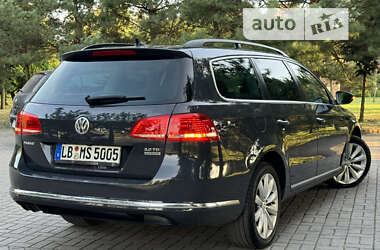 Універсал Volkswagen Passat 2012 в Дрогобичі