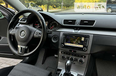 Универсал Volkswagen Passat 2012 в Дрогобыче