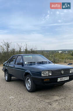 Седан Volkswagen Passat 1988 в 
