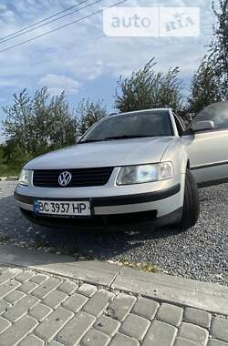 Универсал Volkswagen Passat 1999 в Львове