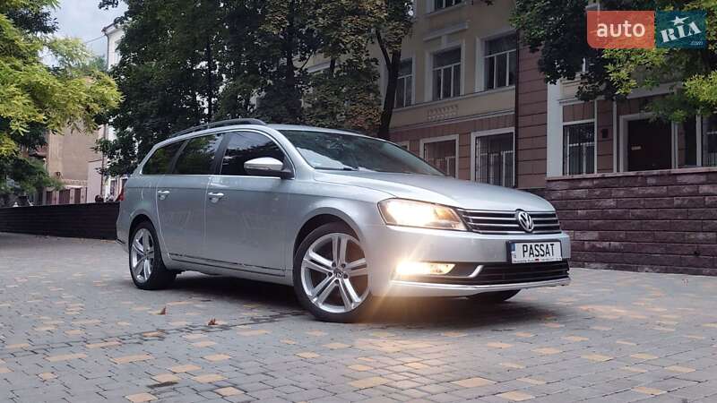 Універсал Volkswagen Passat 2013 в Одесі