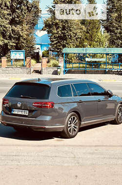 Универсал Volkswagen Passat 2019 в Киеве