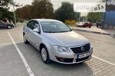 Седан Volkswagen Passat 2005 в Луцке