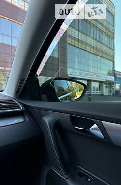 Универсал Volkswagen Passat 2011 в 