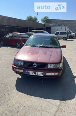 Седан Volkswagen Passat 1994 в Миколаєві