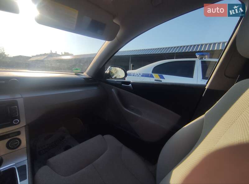 Універсал Volkswagen Passat 2009 в Старокостянтинові