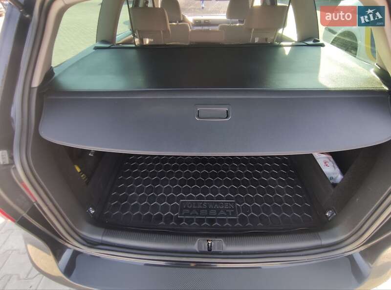 Універсал Volkswagen Passat 2009 в Старокостянтинові
