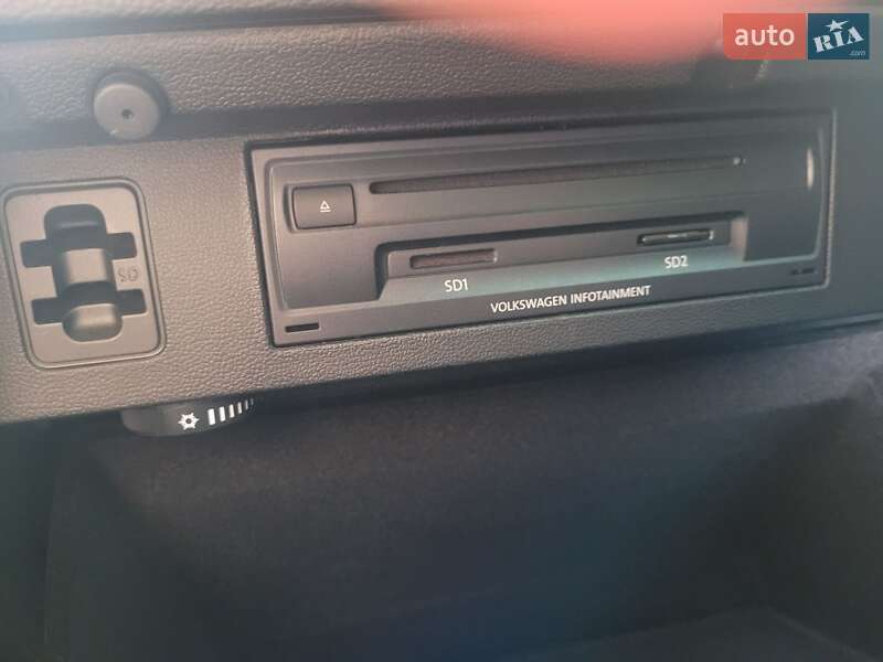 Універсал Volkswagen Passat 2017 в Києві
