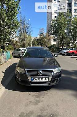 Универсал Volkswagen Passat 2006 в Киеве