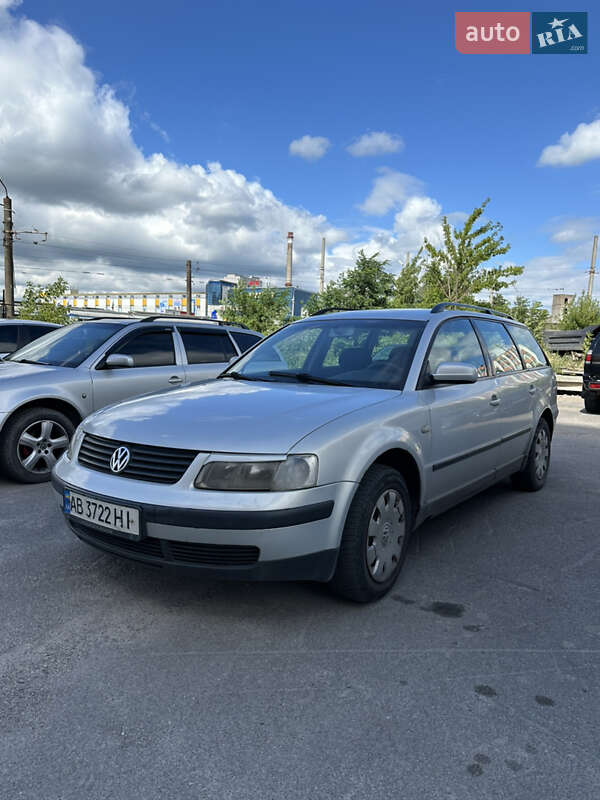 Універсал Volkswagen Passat 2000 в Вінниці