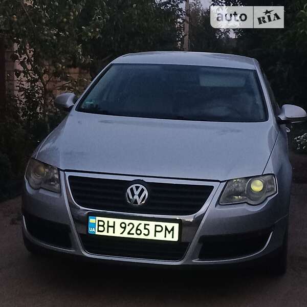 Седан Volkswagen Passat 2005 в Вознесенську