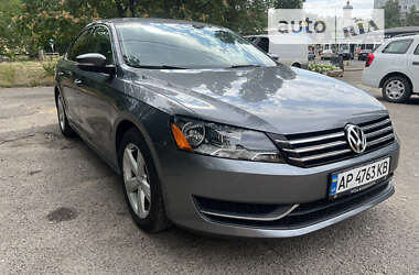 Седан Volkswagen Passat 2013 в Запоріжжі