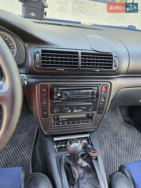 Седан Volkswagen Passat 2002 в Тернополе