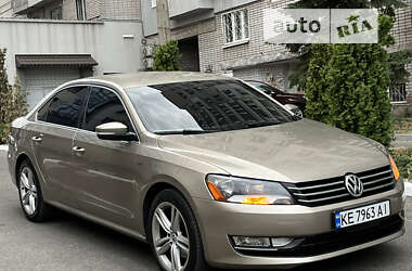 Седан Volkswagen Passat 2015 в Днепре