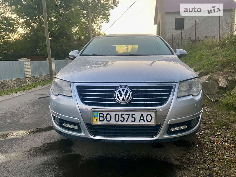 Седан Volkswagen Passat 2005 в Зборові