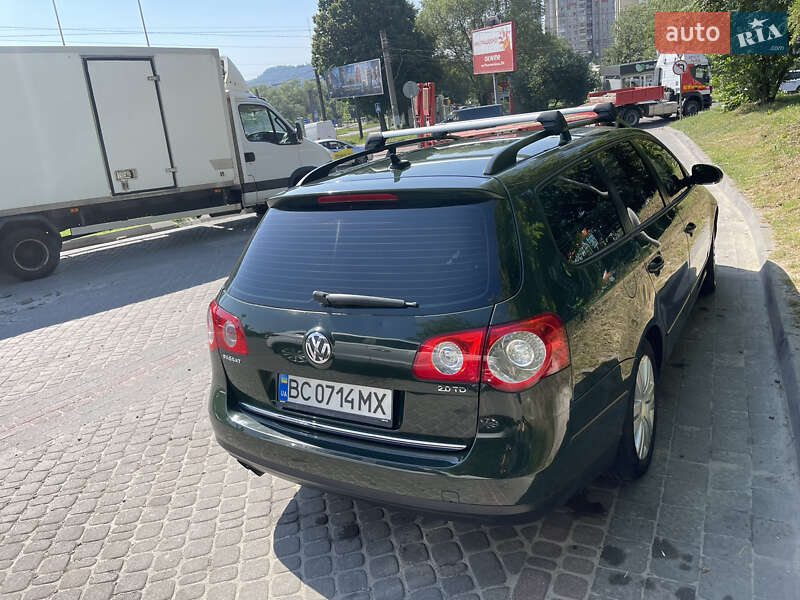 Універсал Volkswagen Passat 2010 в Львові