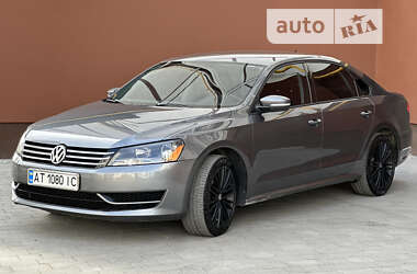 Седан Volkswagen Passat 2014 в Ивано-Франковске