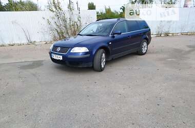 Универсал Volkswagen Passat 2001 в Рокитном