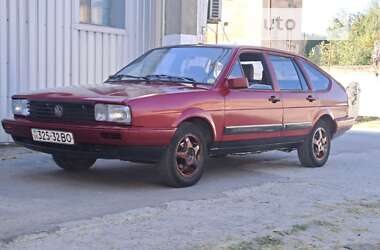 Хэтчбек Volkswagen Passat 1987 в Луцке