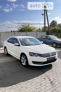 Седан Volkswagen Passat 2013 в Харькове