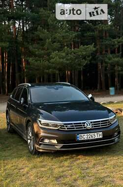 Універсал Volkswagen Passat 2018 в Сокалі