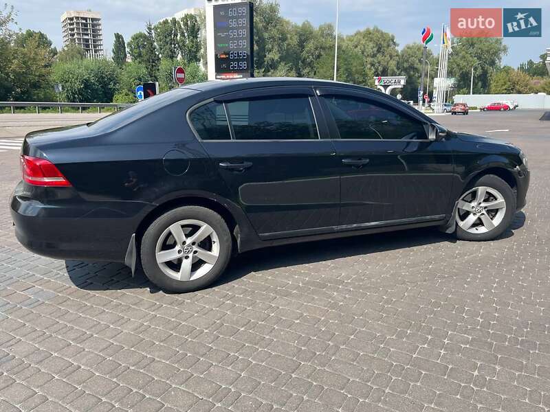 Седан Volkswagen Passat 2011 в Нежине
