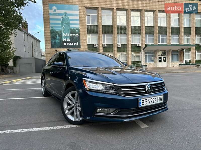 Седан Volkswagen Passat 2018 в Николаеве