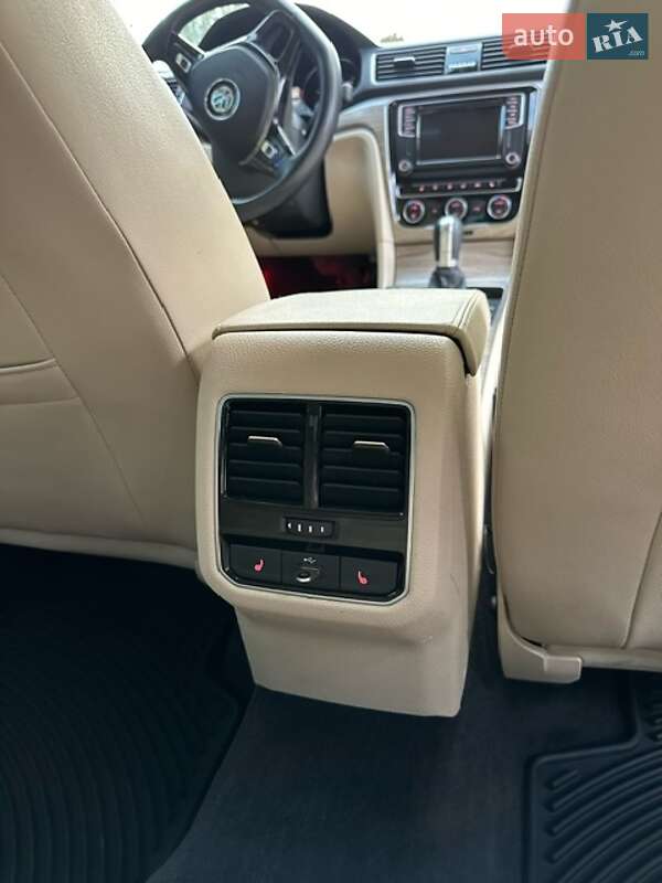 Седан Volkswagen Passat 2018 в Николаеве