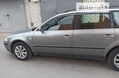 Універсал Volkswagen Passat 2003 в Чернігові