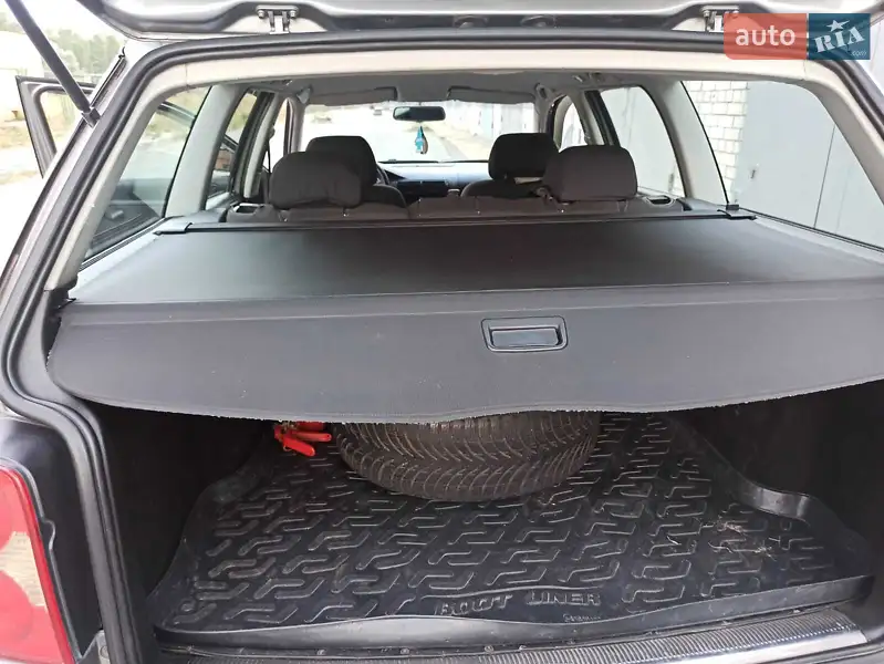 Volkswagen Passat 2003 VIN WVWZZZ3BZ4E126633 фото оголошення 8 з 42
