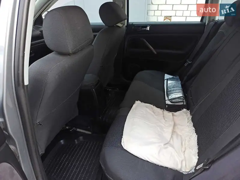 Volkswagen Passat 2003 VIN WVWZZZ3BZ4E126633 фото оголошення 11 з 42