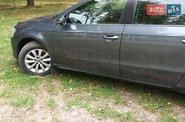 Универсал Volkswagen Passat 2013 в 