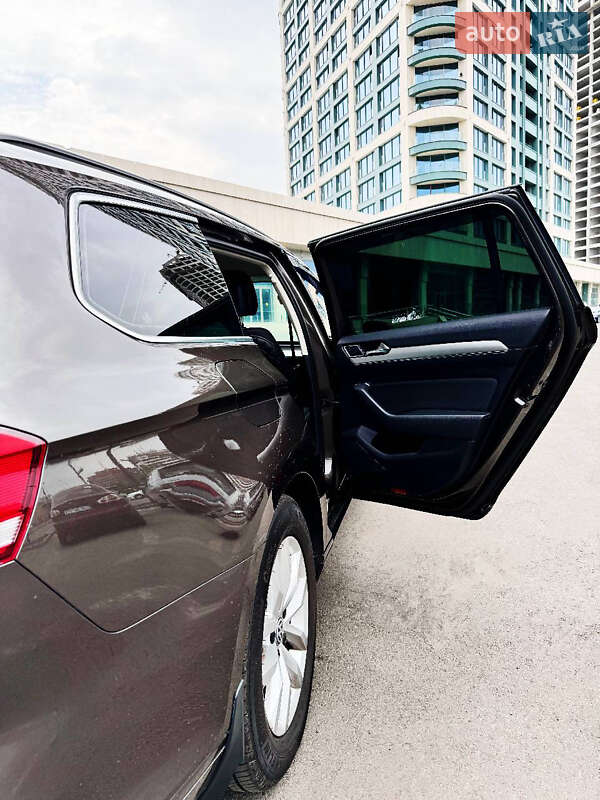 Універсал Volkswagen Passat 2015 в Дніпрі фото 16 Універсал Volkswagen Passat 2015 в Дніпрі