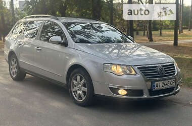 Универсал Volkswagen Passat 2006 в Киеве