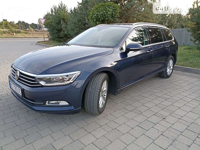 Універсал Volkswagen Passat 2017 в Львові