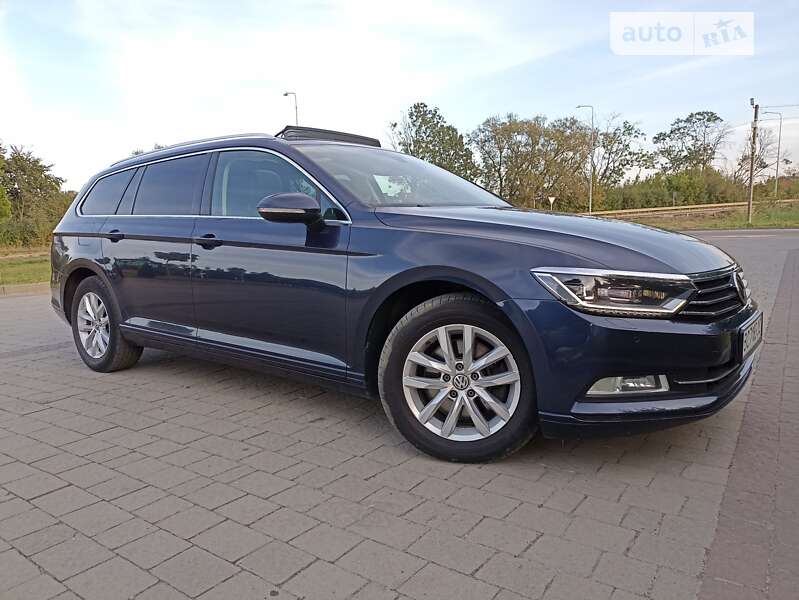 Універсал Volkswagen Passat 2017 в Львові