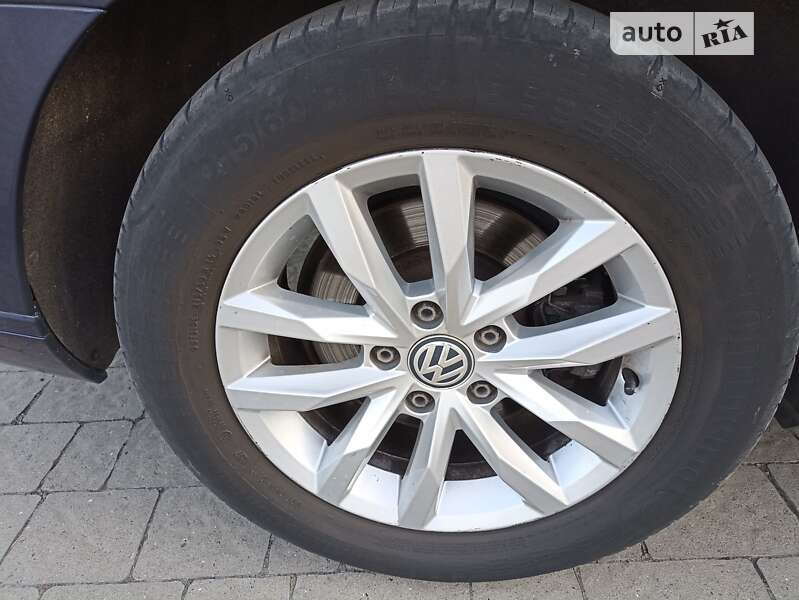 Універсал Volkswagen Passat 2017 в Львові