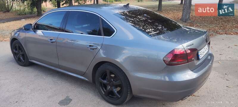 Седан Volkswagen Passat 2013 в Александрие