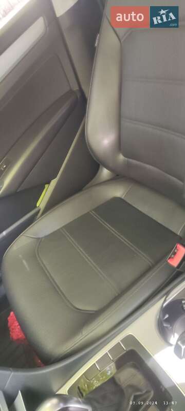 Седан Volkswagen Passat 2013 в Александрие