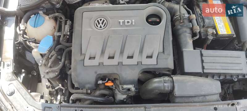 Седан Volkswagen Passat 2013 в Александрие