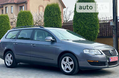 Универсал Volkswagen Passat 2007 в Ровно