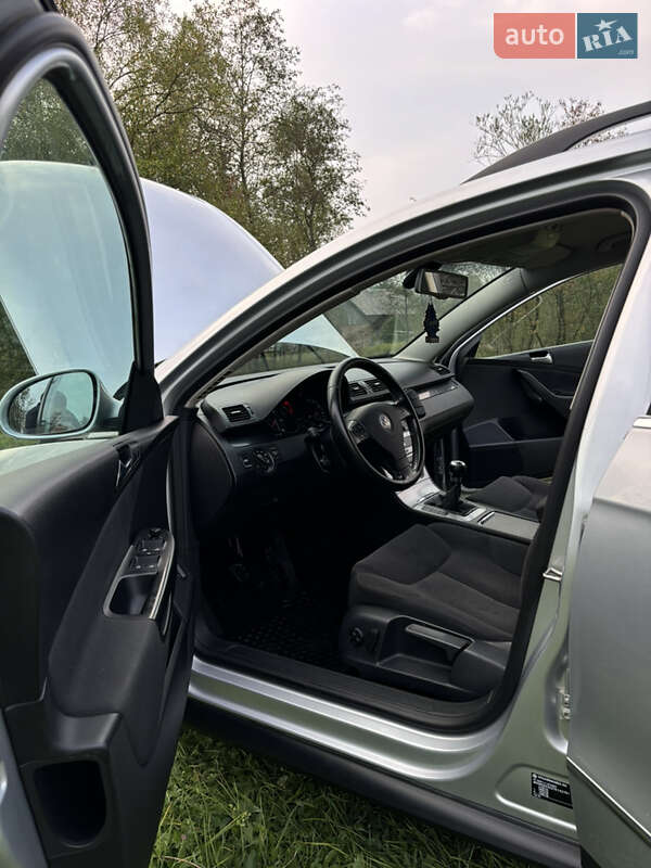 Универсал Volkswagen Passat 2006 в Самборе