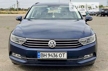 Универсал Volkswagen Passat 2015 в Одессе