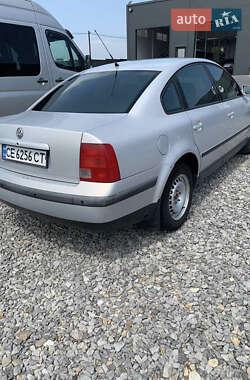 Седан Volkswagen Passat 1997 в Черновцах