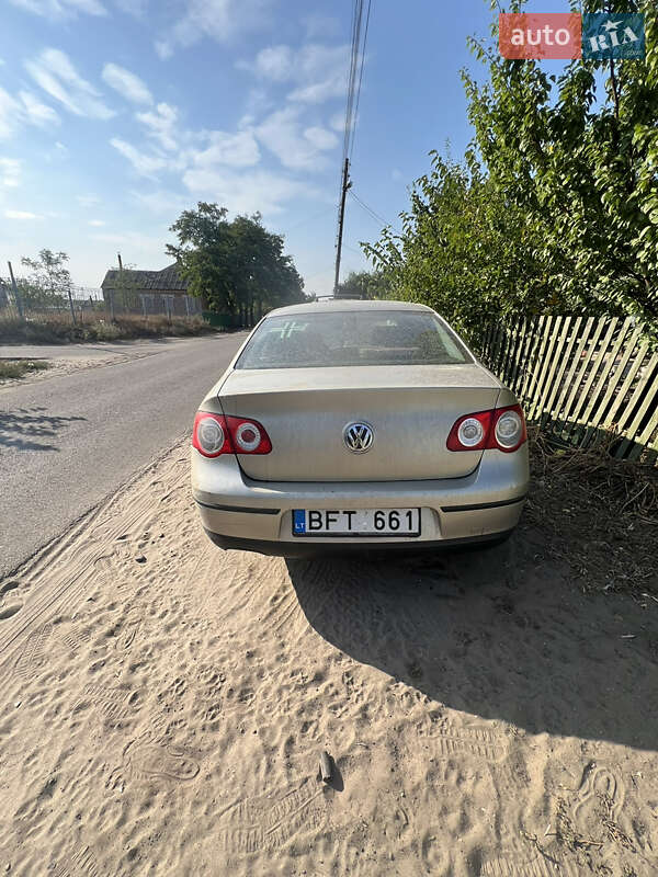 Седан Volkswagen Passat 2006 в Краматорську