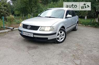 Седан Volkswagen Passat 1998 в Хоросткове