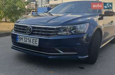 Седан Volkswagen Passat 2018 в Сумах